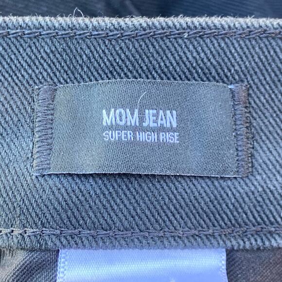 Express Super High Waisted Black Mom Jeans Size 12 - Picture 7 of 12